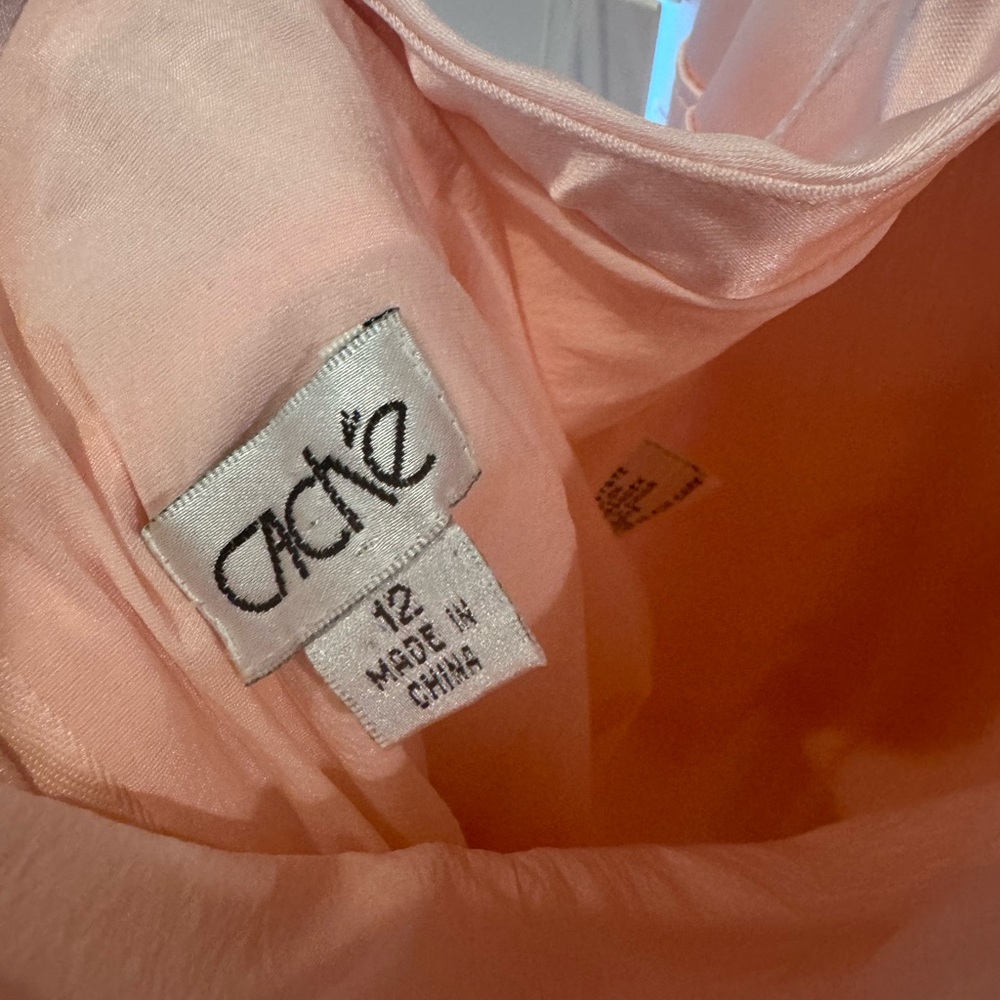 Cache dress size 12 very flattering size 12